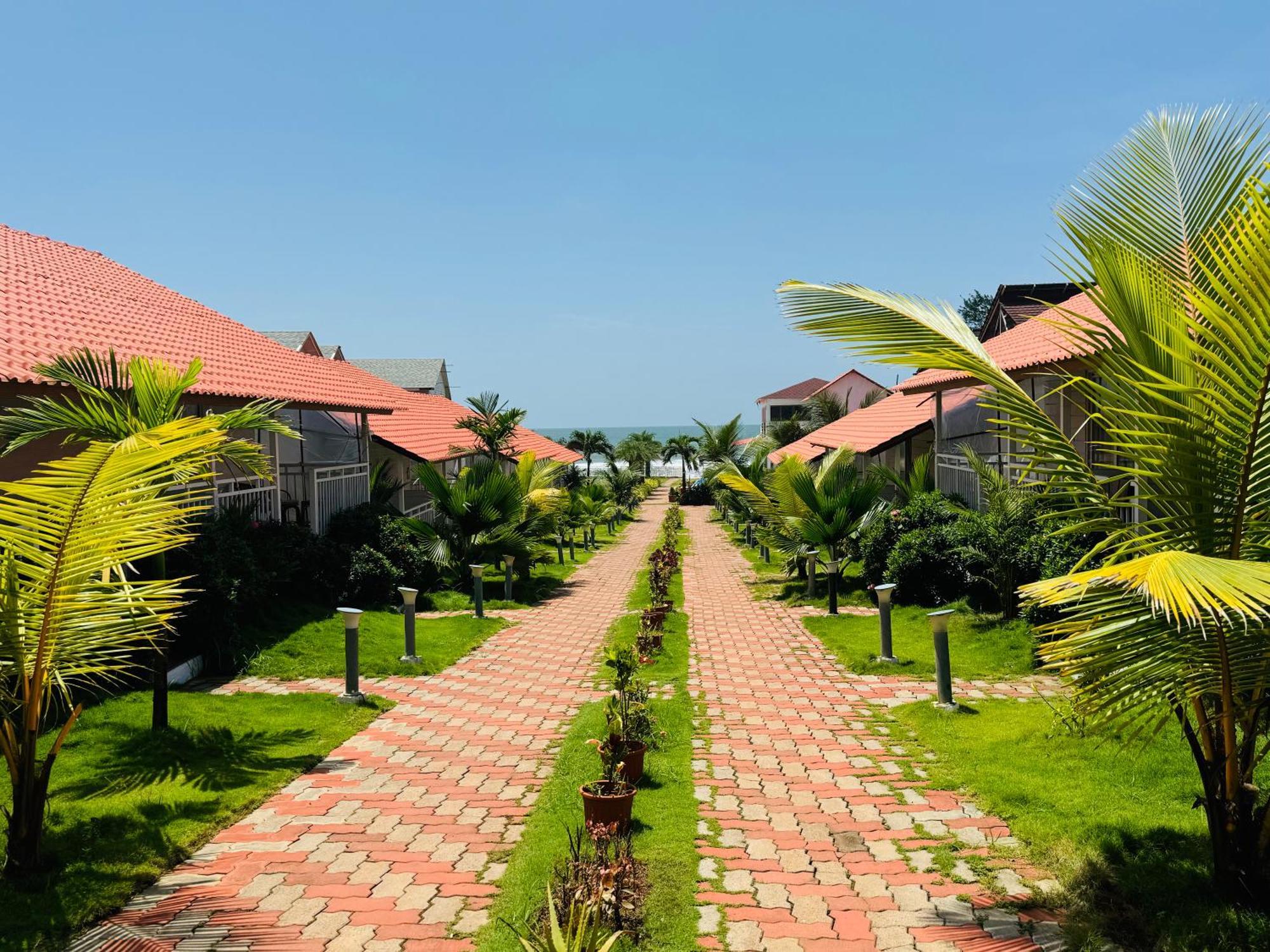 Maargit Beach Resort Mandrem Exterior photo