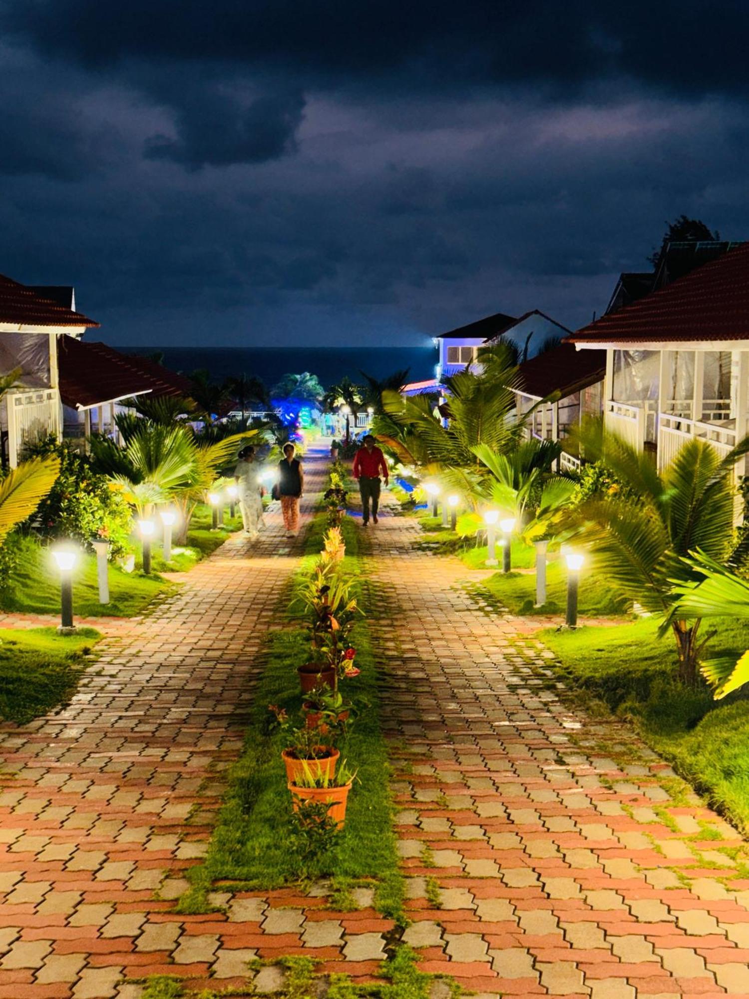 Maargit Beach Resort Mandrem Exterior photo