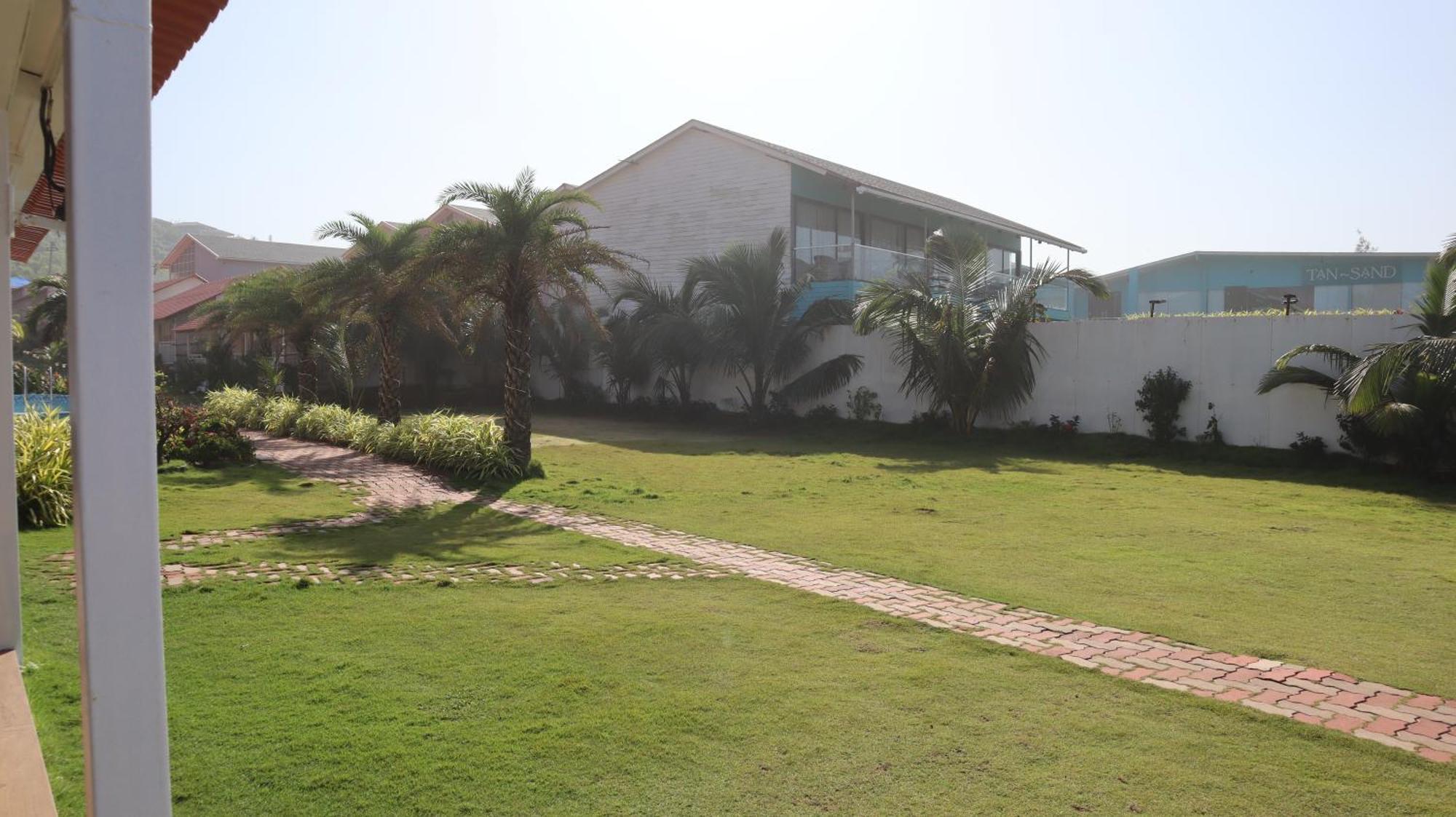 Maargit Beach Resort Mandrem Exterior photo