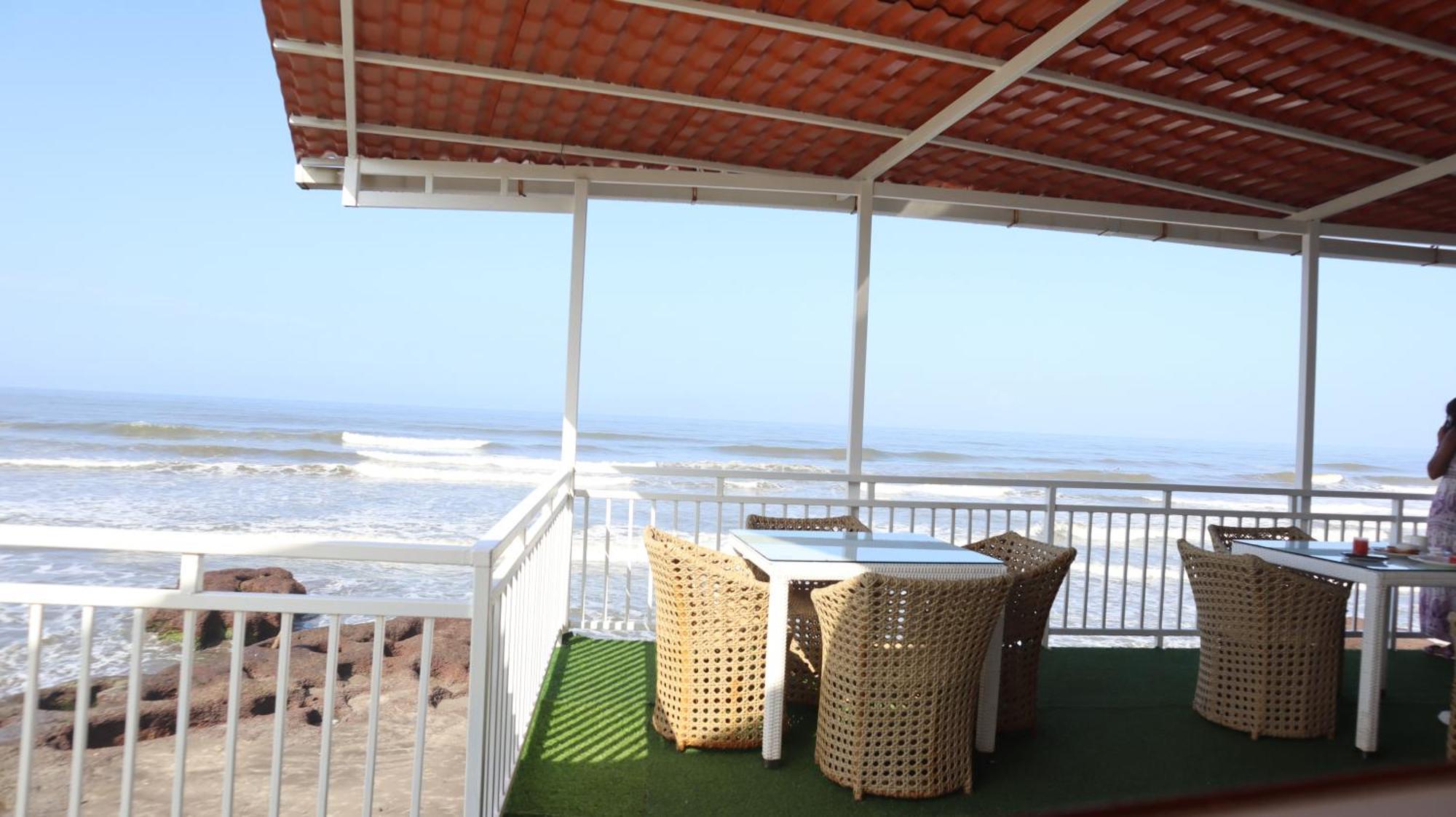 Maargit Beach Resort Mandrem Exterior photo